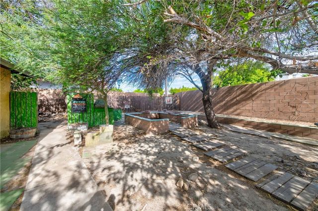 2302 E Wayne, Palm Springs, CA 92262