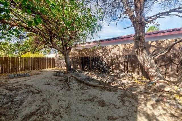 2302 E Wayne, Palm Springs, CA 92262