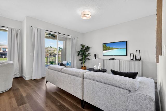 7673 Corkwood Avenue, Boynton Beach, FL 33437