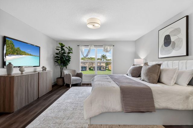 7673 Corkwood Avenue, Boynton Beach, FL 33437