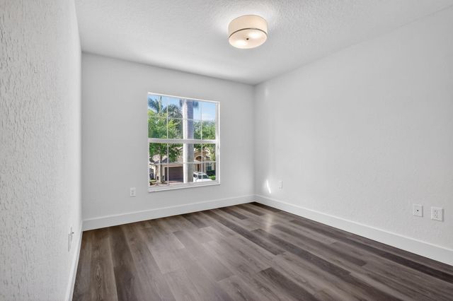 7673 Corkwood Avenue, Boynton Beach, FL 33437