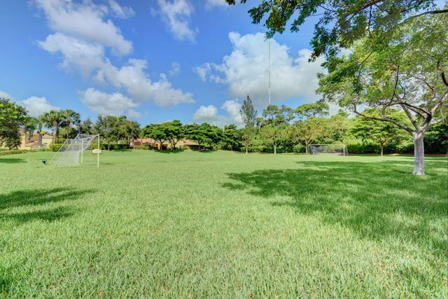 7673 Corkwood Avenue, Boynton Beach, FL 33437