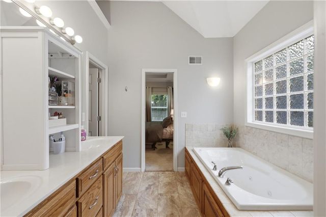 19617 E 18TH Terrace S, Independence, MO 64057