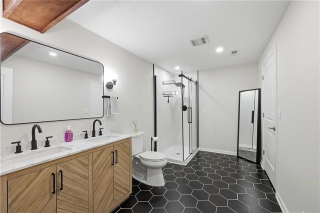 19617 E 18TH Terrace S, Independence, MO 64057