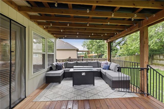 19617 E 18TH Terrace S, Independence, MO 64057