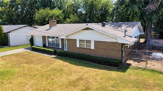 803 SW 2nd Street, Bentonville, AR 72712