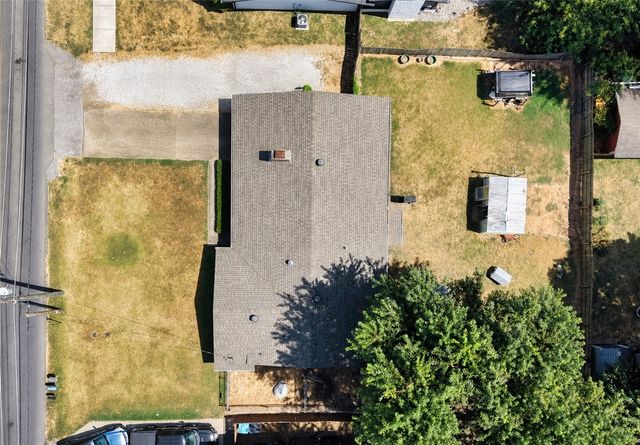 803 SW 2nd Street, Bentonville, AR 72712