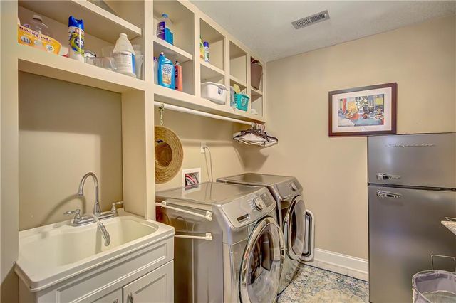 65 Fox Hall Crossing W, Senoia, GA 30276