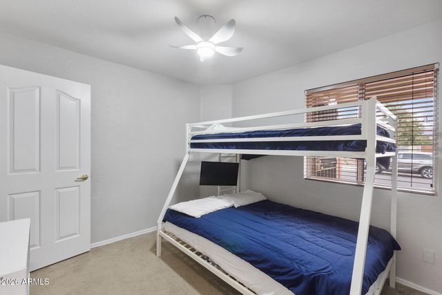 936 E MONTOYA Lane, Phoenix, AZ 85024