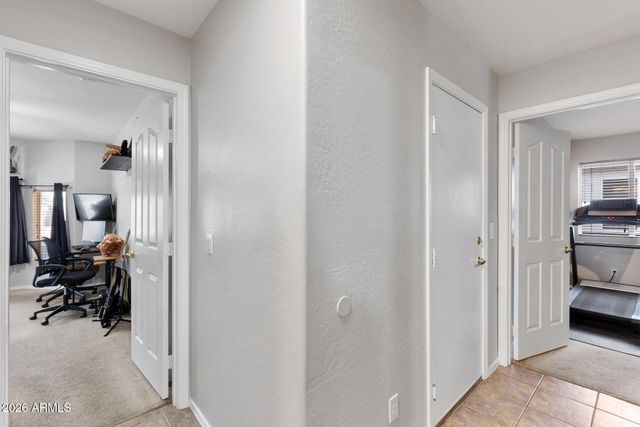 936 E MONTOYA Lane, Phoenix, AZ 85024