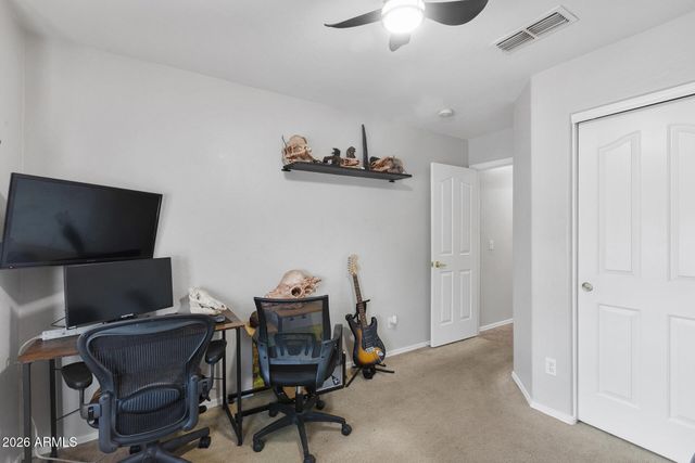 936 E MONTOYA Lane, Phoenix, AZ 85024