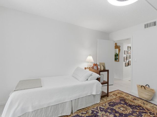 2520 Presidential Way 203, West Palm Beach, FL 33401