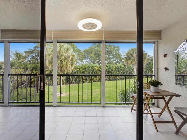 2520 Presidential Way 203, West Palm Beach, FL 33401