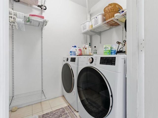 2520 Presidential Way 203, West Palm Beach, FL 33401