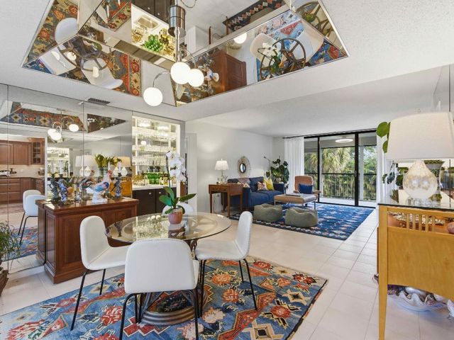 2520 Presidential Way 203, West Palm Beach, FL 33401