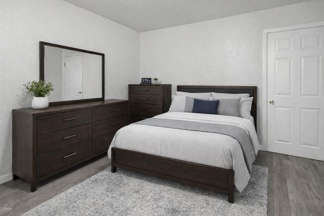 1117 Southampton Street, Angleton, TX 77515