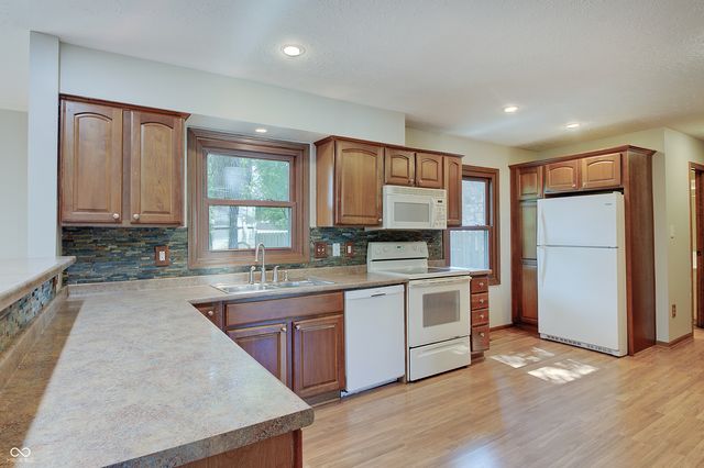 10781 Downing Street, Carmel, IN 46033