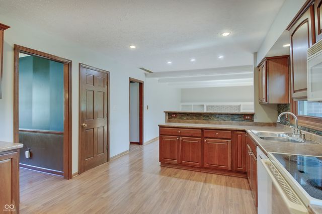 10781 Downing Street, Carmel, IN 46033