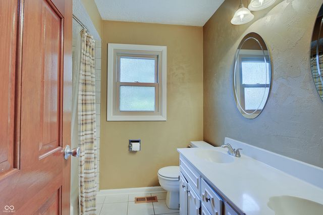 10781 Downing Street, Carmel, IN 46033