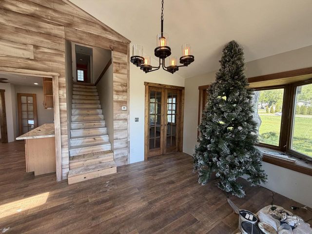 1211 County 6, La Crescent, MN 55947