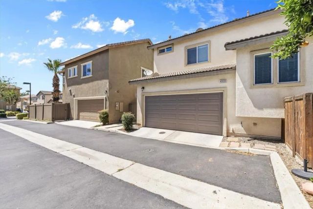 4939 Plumtree Court, Riverside, CA 92504