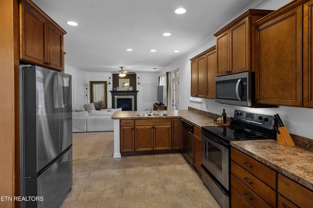 2501 Ancient Oak Lane, Knoxville, TN 37931