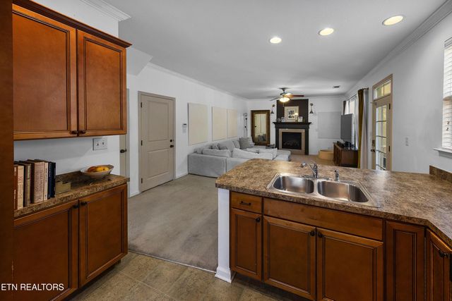 2501 Ancient Oak Lane, Knoxville, TN 37931