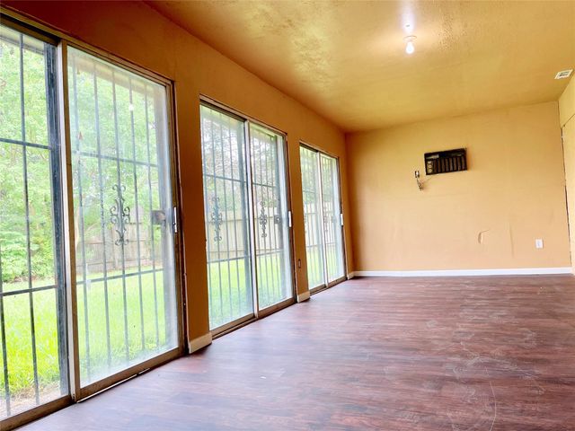 8302 Coastway Lane, Houston, TX 77075