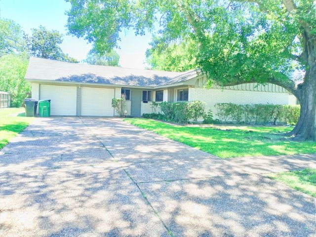 8302 Coastway Lane, Houston, TX 77075