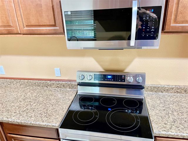 8302 Coastway Lane, Houston, TX 77075