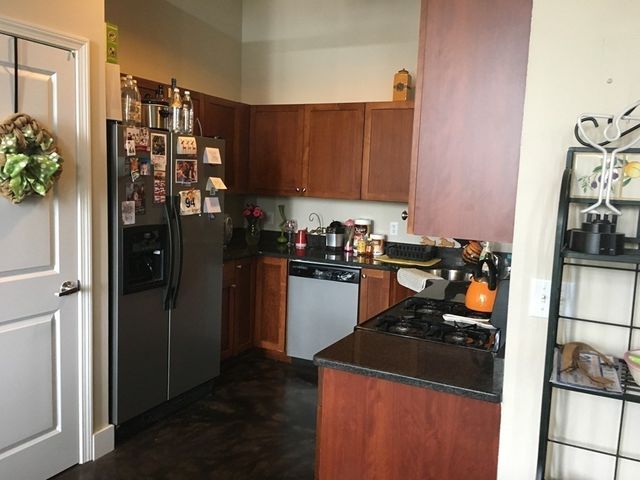 21 Illinois St 403, Worcester, MA 01610