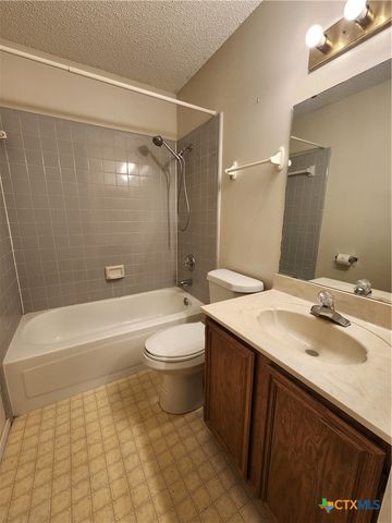 304 E Hogan Drive, Copperas Cove, TX 76522