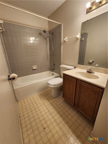 304 E Hogan Drive, Copperas Cove, TX 76522