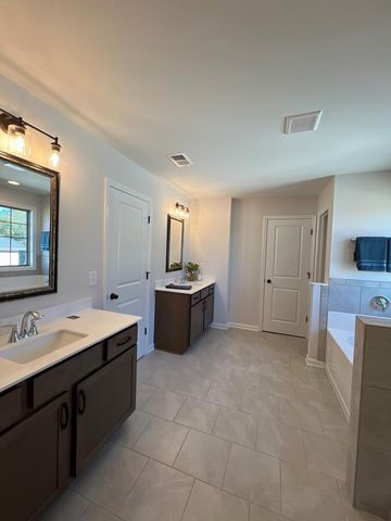 1795 Solamere Court, Auburn, AL 36832