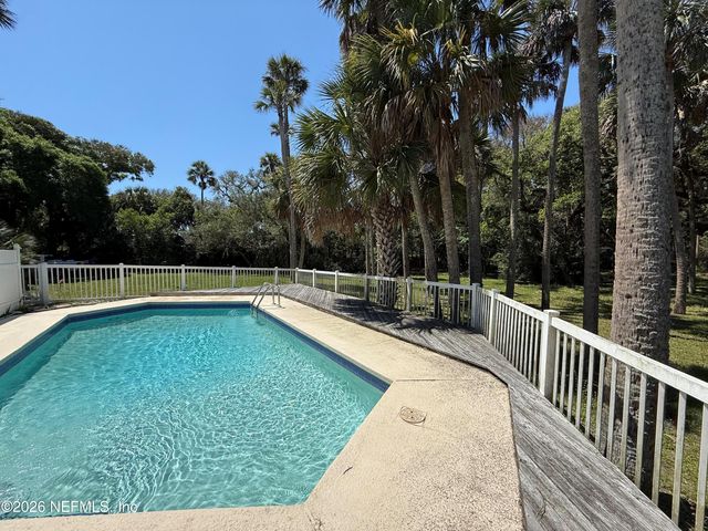 2428 SEMINOLE Road, Atlantic Beach, FL 32233