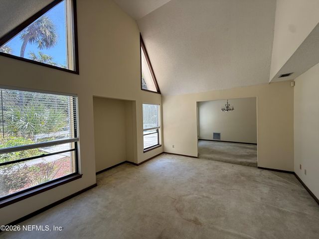 2428 SEMINOLE Road, Atlantic Beach, FL 32233
