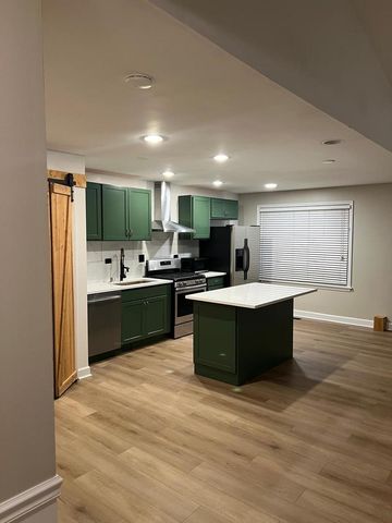 3262 SALEM Court, Aurora, IL 60504