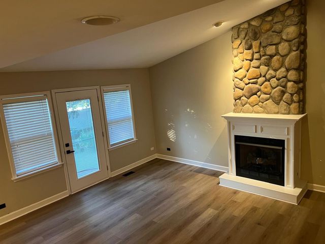 3262 SALEM Court, Aurora, IL 60504