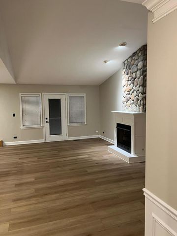 3262 SALEM Court, Aurora, IL 60504