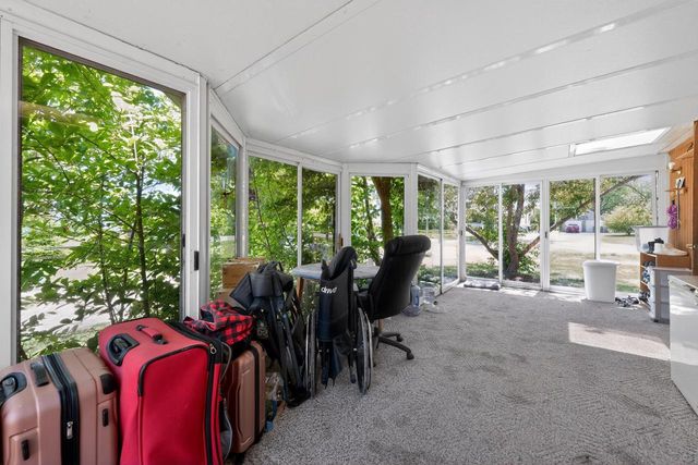 614 16th PLACE, Kenosha, WI 53140