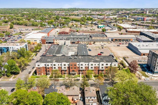 619 8th Street SE 303, Minneapolis, MN 55414