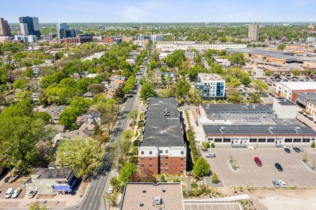 619 8th Street SE 303, Minneapolis, MN 55414