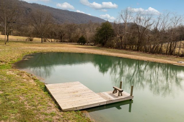 10115 Upper East Valley Road, Pikeville, TN 37367