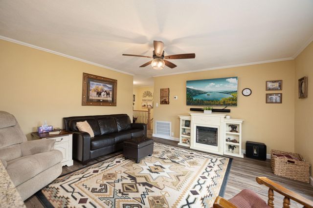 10115 Upper East Valley Road, Pikeville, TN 37367