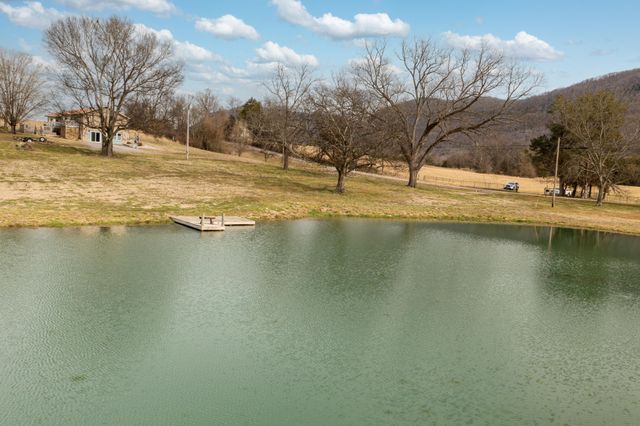 10115 Upper East Valley Road, Pikeville, TN 37367