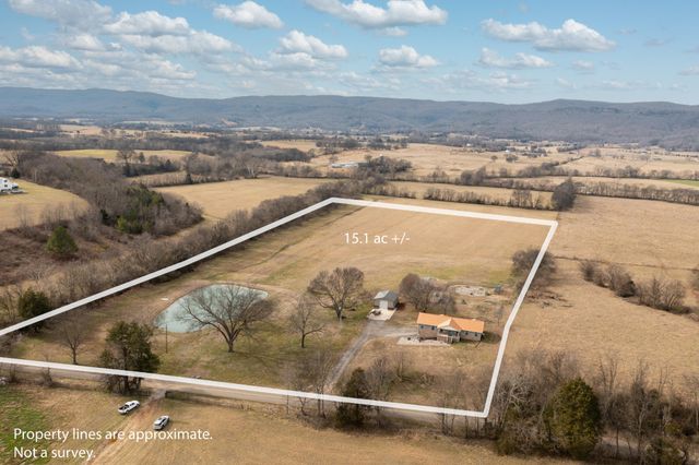 10115 Upper East Valley Road, Pikeville, TN 37367