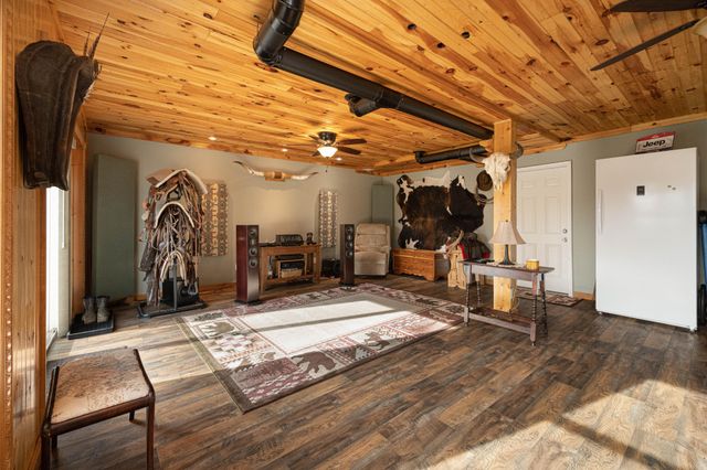 10115 Upper East Valley Road, Pikeville, TN 37367