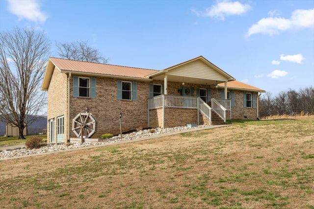 10115 Upper East Valley Road, Pikeville, TN 37367