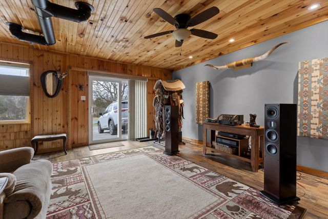 10115 Upper East Valley Road, Pikeville, TN 37367