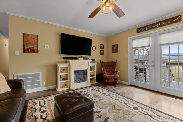 10115 Upper East Valley Road, Pikeville, TN 37367